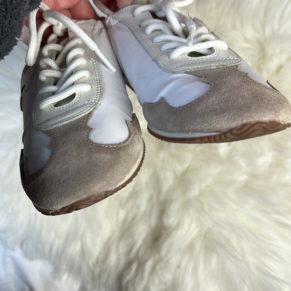 Tory Burch Tory Sneaker - Picture 7 of 11